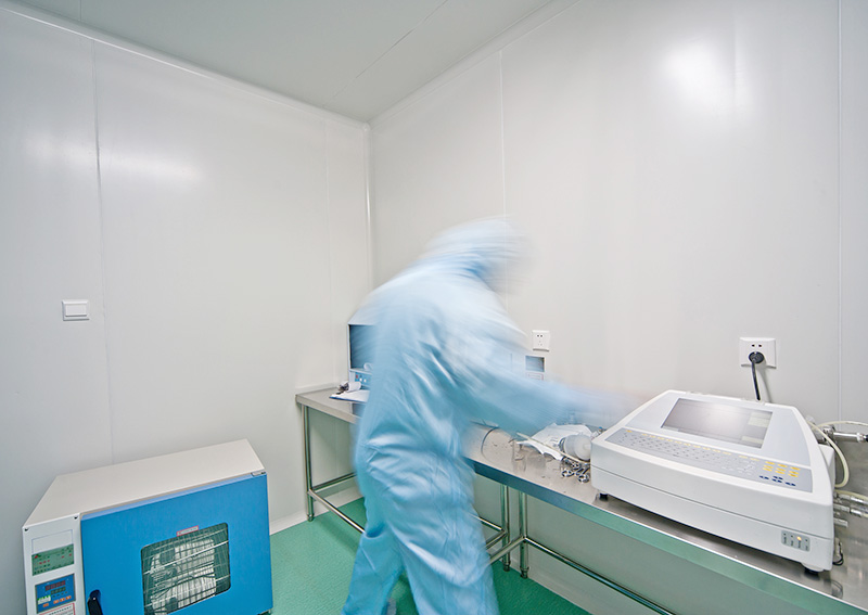 制藥廠無塵車間建設(shè)怎么選擇地面材料？